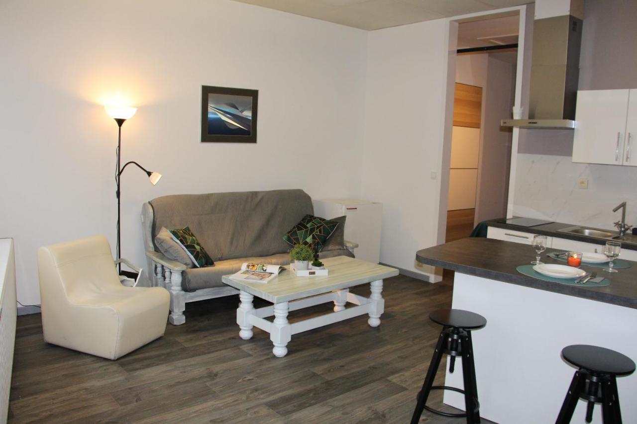Elena'S Apartment Liege Bagian luar foto