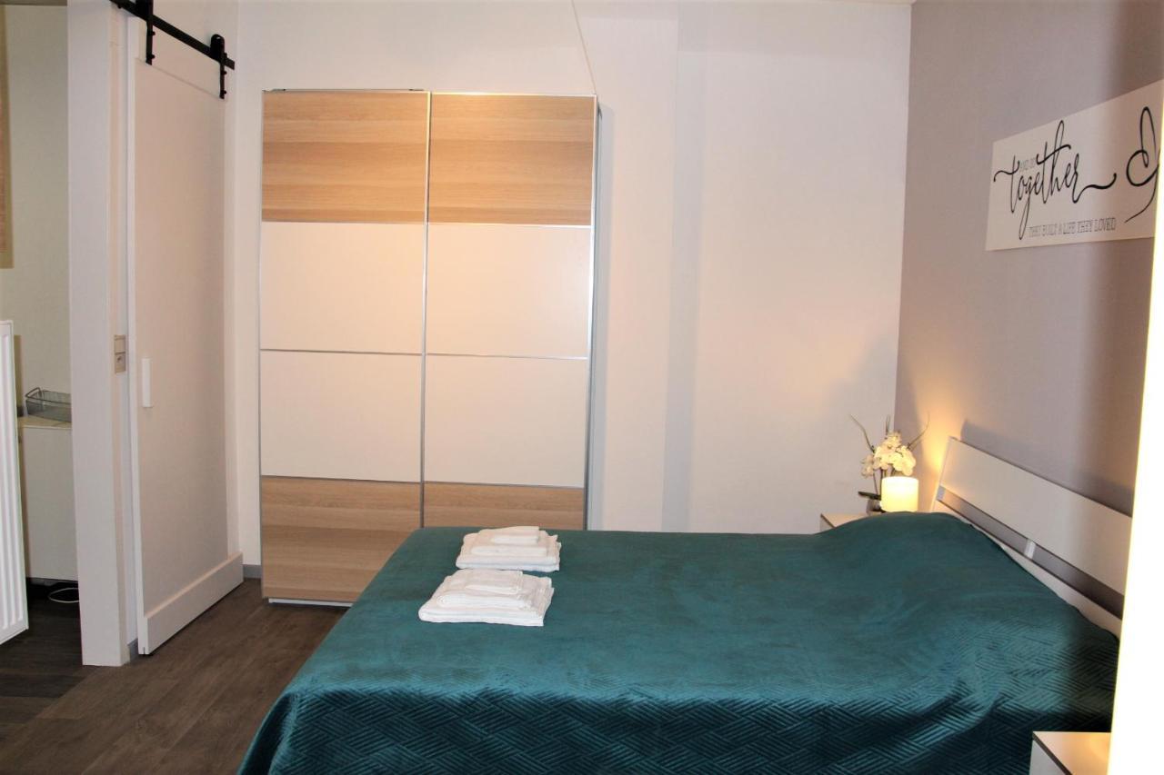 Elena'S Apartment Liege Bagian luar foto
